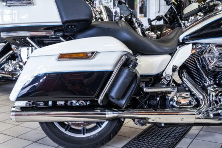 Hohmann adjustable exhaust Touring; presented byKern